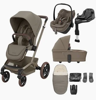 Maxi Cosi Fame 8pc Premium Pebble Slide Pro Bundle